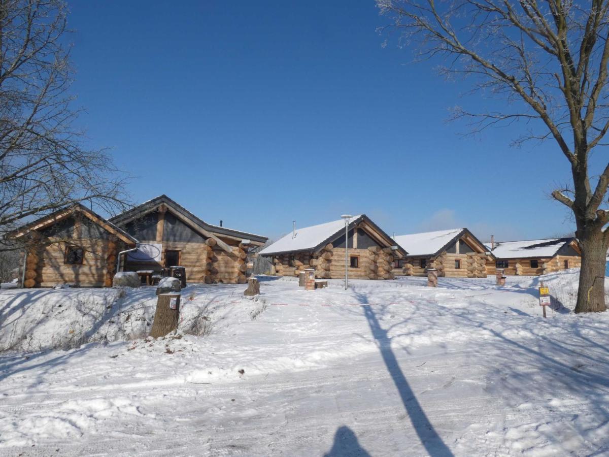 Naturstammhaus Tollensesee Groß Nemerow Exterior foto